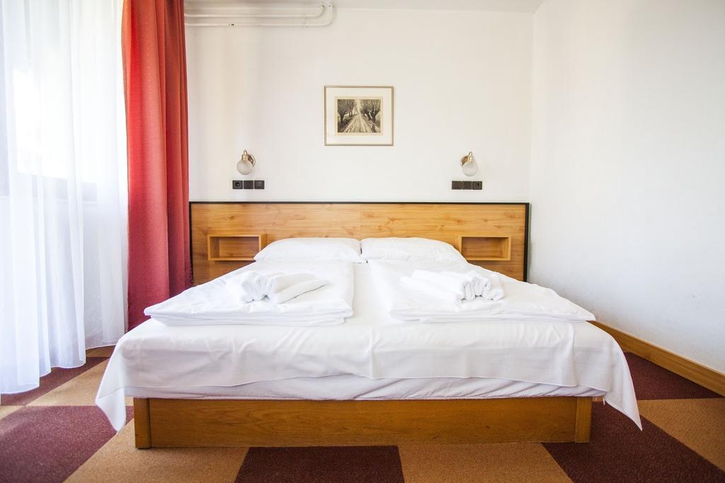 Dominika Apartman Hotel Budapest Exterior foto